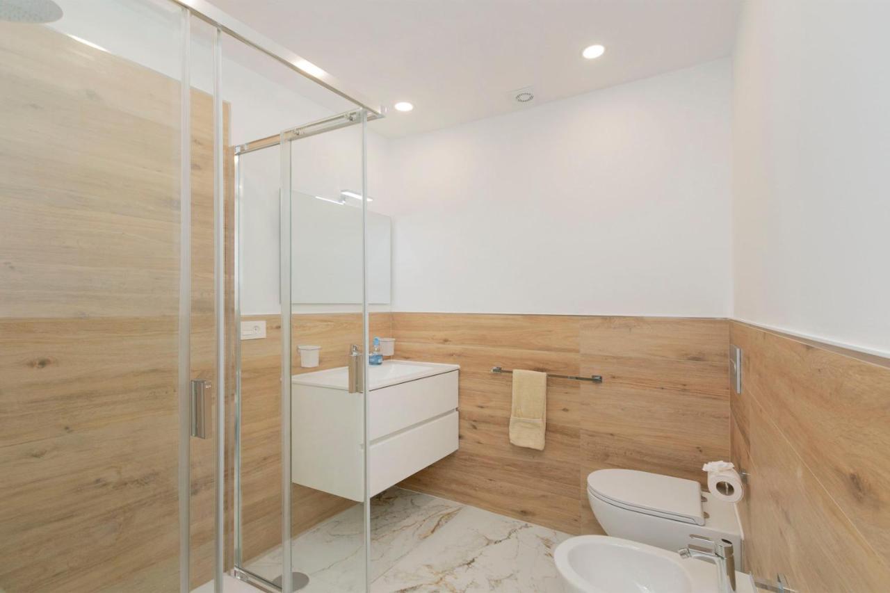 Flore Residence 阿德耶 外观 照片