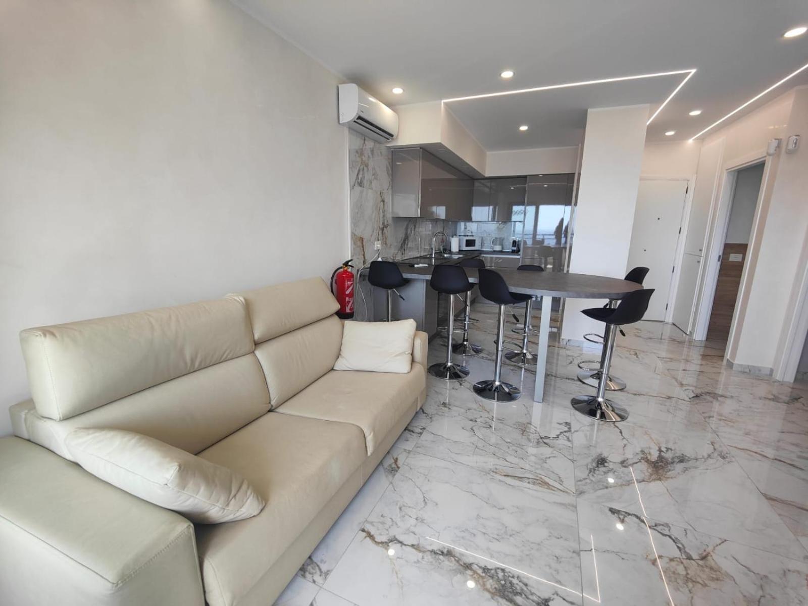 Flore Residence 阿德耶 外观 照片